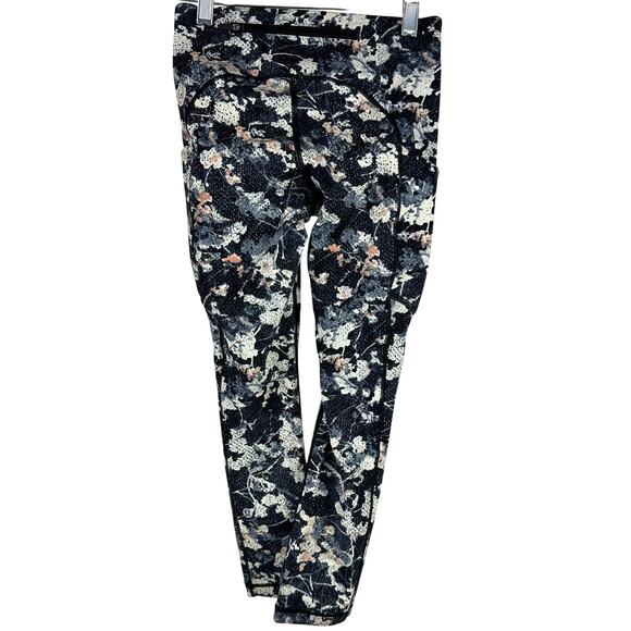 Lululemon Speed Up Crop 21" Spring Bloom Multi Women's Sz 2 Excellent Condition - Picture 5 of 11